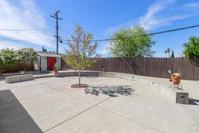 4823 Schuyler Dr, Carmichael, CA 95608