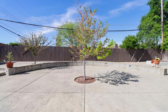 4823 Schuyler Dr, Carmichael, CA 95608