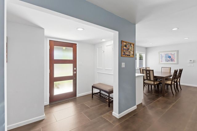 4823 Schuyler Dr, Carmichael, CA 95608