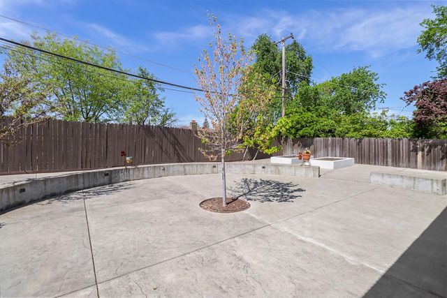 4823 Schuyler Dr, Carmichael, CA 95608