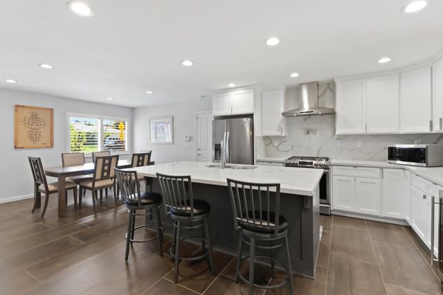 4823 Schuyler Dr, Carmichael, CA 95608