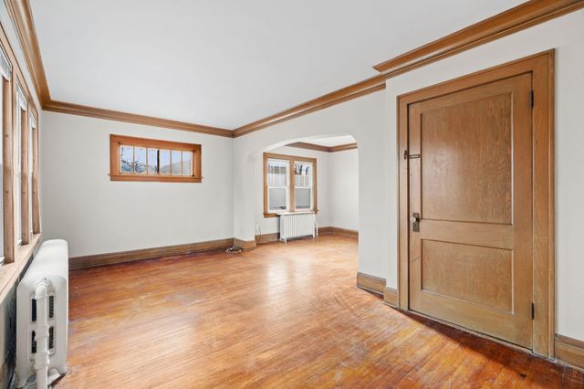 2196 Eleanor Avenue, Saint Paul, MN 55116