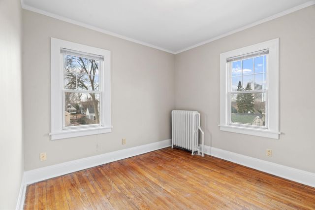 2196 Eleanor Avenue, Saint Paul, MN 55116