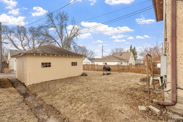 2196 Eleanor Avenue, Saint Paul, MN 55116
