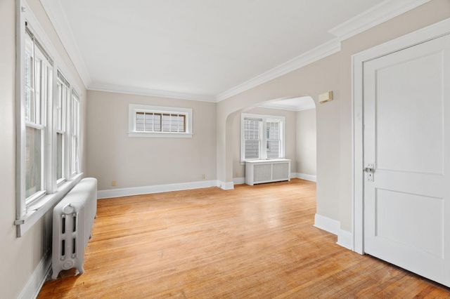 2196 Eleanor Avenue, Saint Paul, MN 55116