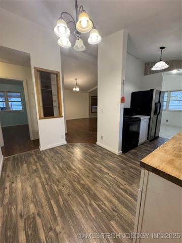 702 S 5th, Davis, OK 73030