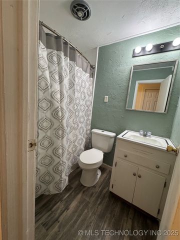 702 S 5th, Davis, OK 73030