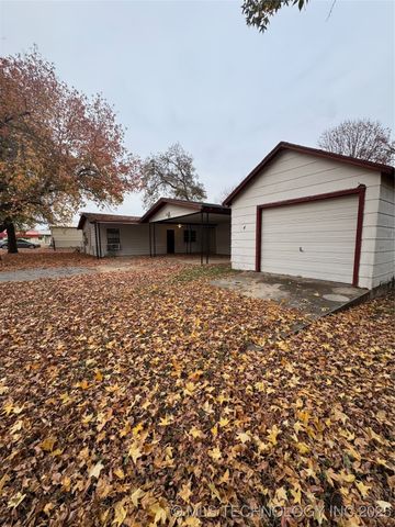 702 S 5th, Davis, OK 73030