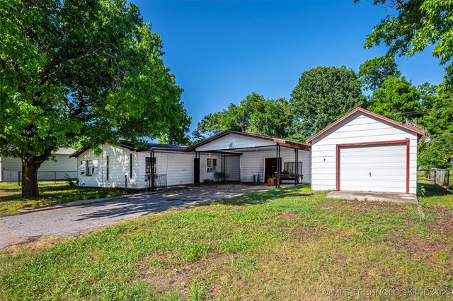 702 S 5th, Davis, OK 73030