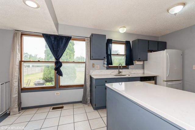 1031 Bothwell Circle, Bolingbrook, IL 60440