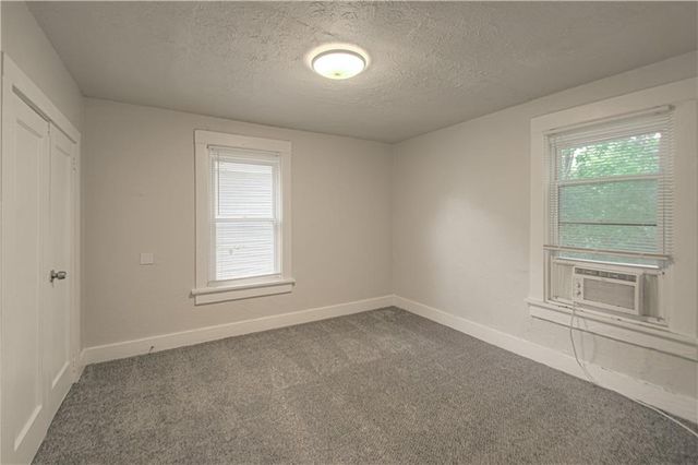 3428 Park Avenue, Kansas City, MO 64109