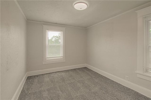 3428 Park Avenue, Kansas City, MO 64109