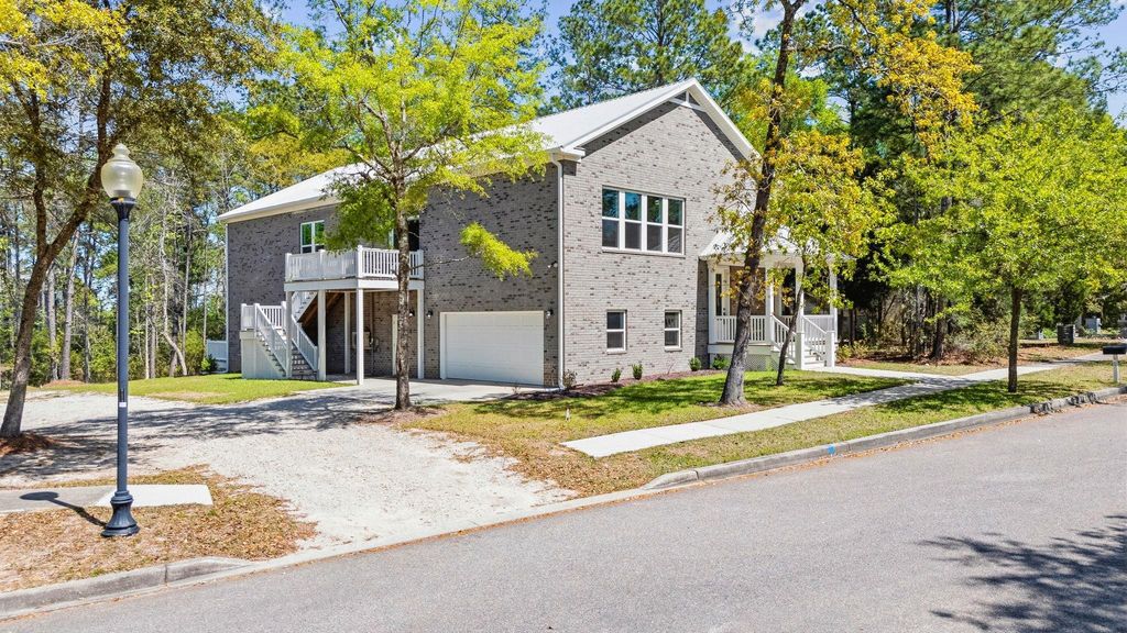 60 Madison Dr., Georgetown, SC 29440