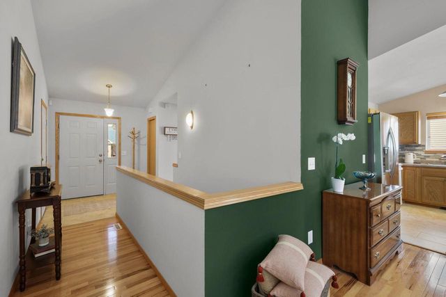 909 Tony Drive, Madison, WI 53704