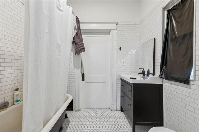 3314 Charlotte street Street, Kansas City, MO 64109