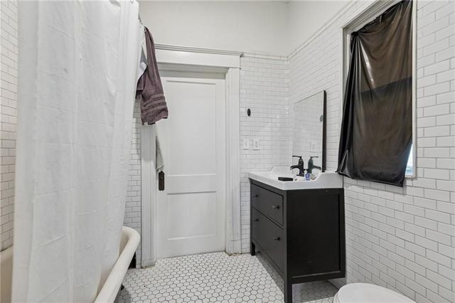 3314 Charlotte street Street, Kansas City, MO 64109