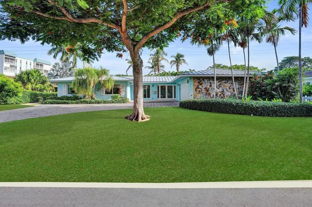 10 Minnetonka Road, Sea Ranch Lakes, FL 33308