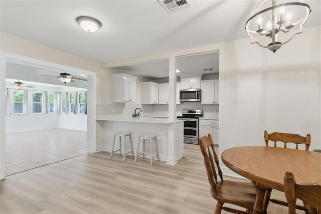 6624 Meadow Ridge Lane, Lake Charles, LA 70605