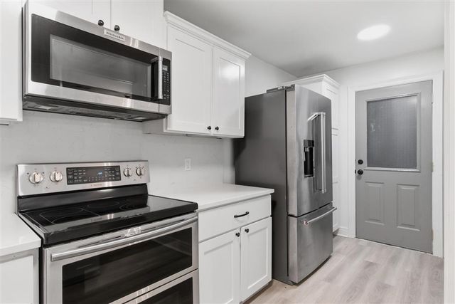 6624 Meadow Ridge Lane, Lake Charles, LA 70605