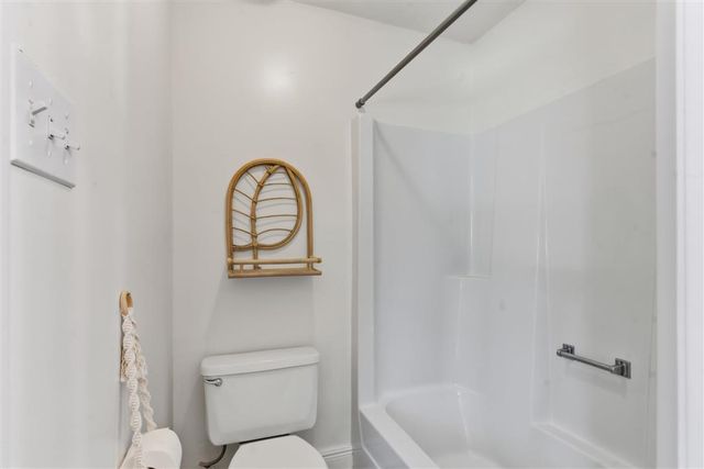 6624 Meadow Ridge Lane, Lake Charles, LA 70605