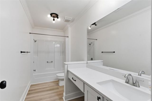 6624 Meadow Ridge Lane, Lake Charles, LA 70605