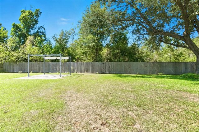 6624 Meadow Ridge Lane, Lake Charles, LA 70605