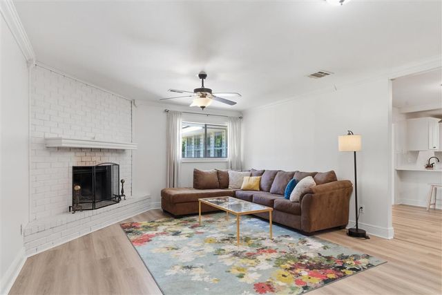 6624 Meadow Ridge Lane, Lake Charles, LA 70605