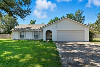 6624 Meadow Ridge Lane, Lake Charles, LA 70605