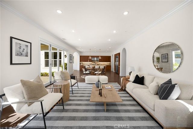 77 Clifford, Irvine, CA 92618