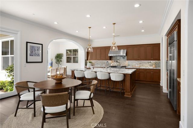 77 Clifford, Irvine, CA 92618