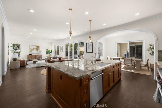 77 Clifford, Irvine, CA 92618