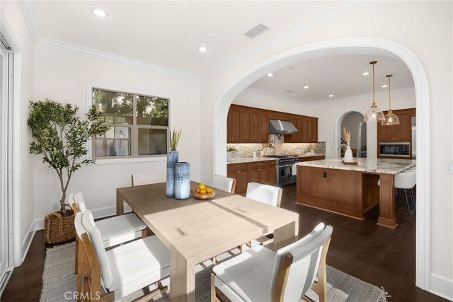 77 Clifford, Irvine, CA 92618