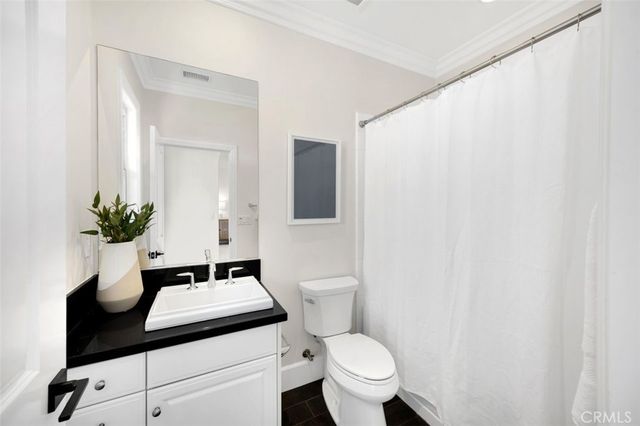 77 Clifford, Irvine, CA 92618