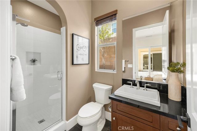 77 Clifford, Irvine, CA 92618