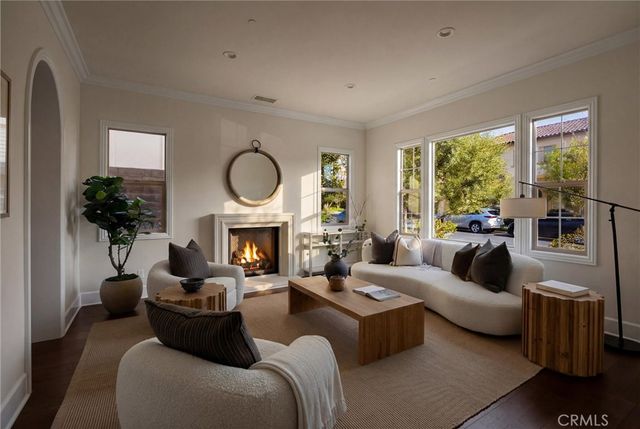 77 Clifford, Irvine, CA 92618