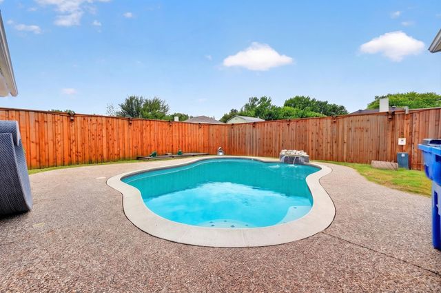 2209 Dana Drive, Rowlett, TX 75088