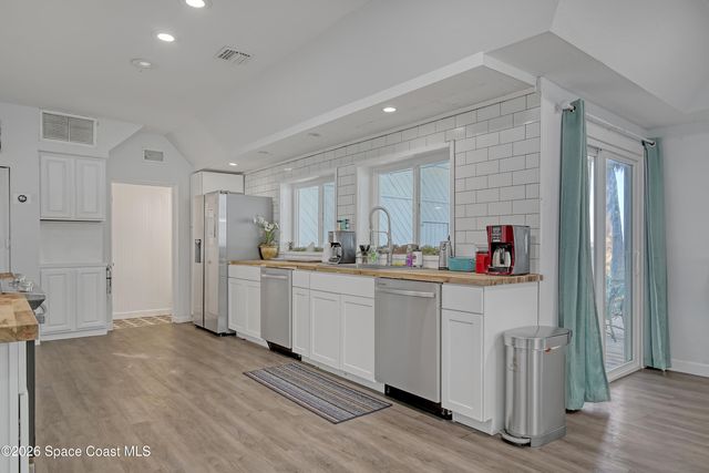 2179 Pineapple Avenue, Melbourne, FL 32935