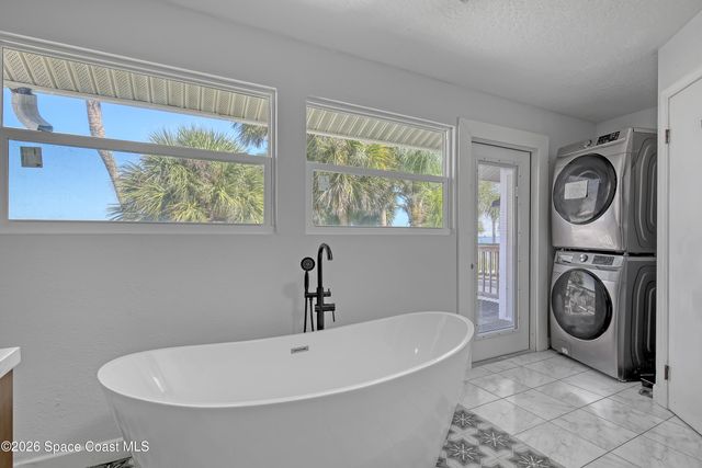 2179 Pineapple Avenue, Melbourne, FL 32935