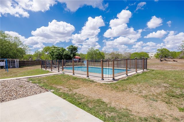 5371 County Road 73, Robstown, TX 78380