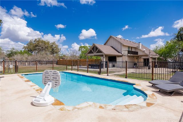 5371 County Road 73, Robstown, TX 78380