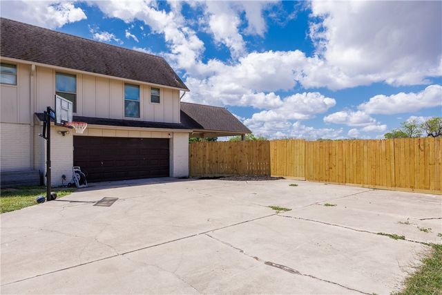 5371 County Road 73, Robstown, TX 78380