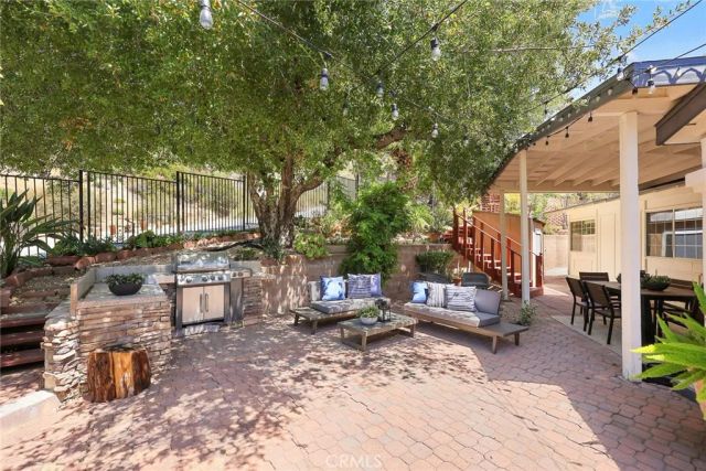 10842 Owens, Tujunga, CA 91042
