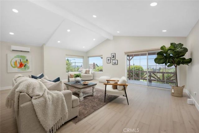 10842 Owens, Tujunga, CA 91042