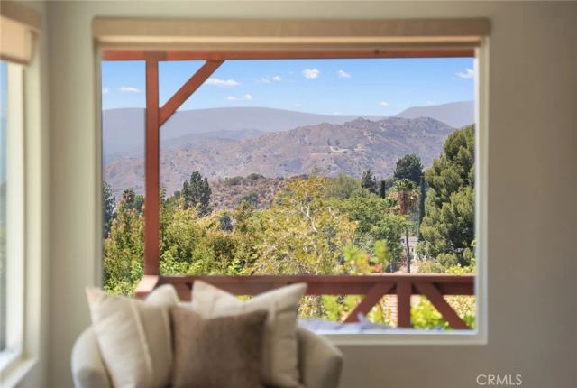 10842 Owens, Tujunga, CA 91042