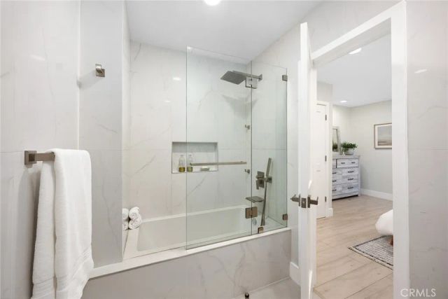 10842 Owens, Tujunga, CA 91042