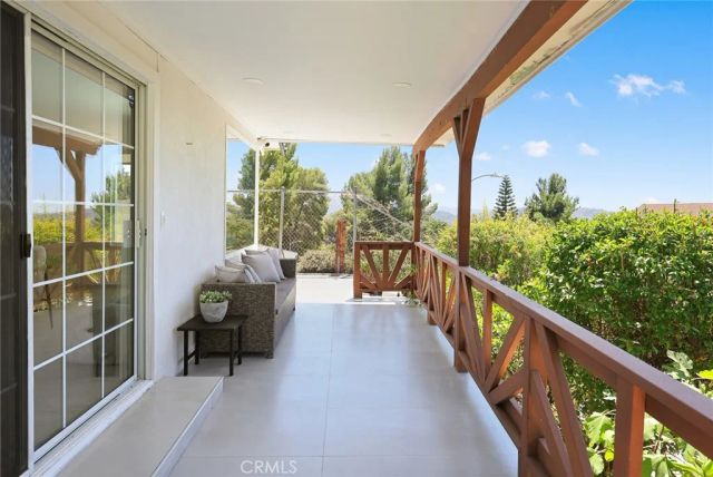 10842 Owens, Tujunga, CA 91042