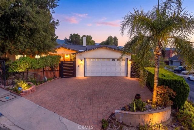10842 Owens, Tujunga, CA 91042