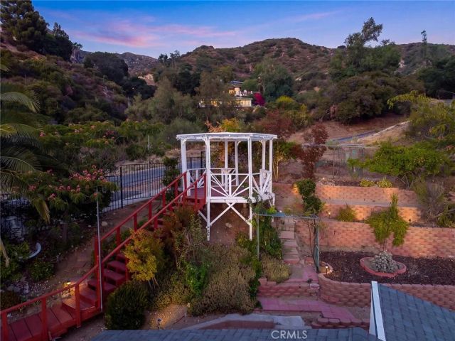 10842 Owens, Tujunga, CA 91042