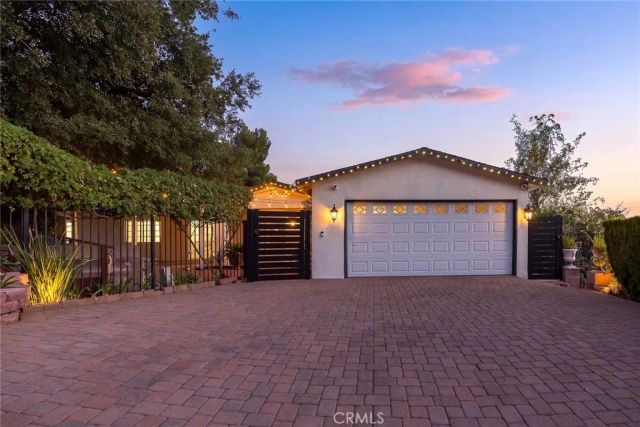 10842 Owens, Tujunga, CA 91042