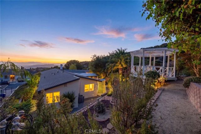 10842 Owens, Tujunga, CA 91042
